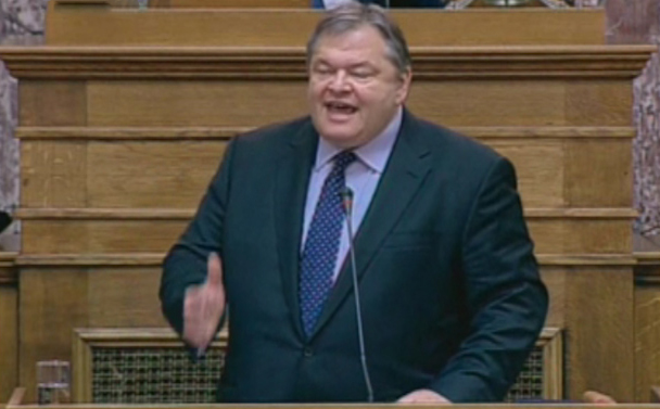 Ευ.Βενιζέλος: Πρέπει να υπάρξει δημοκρατική λύση