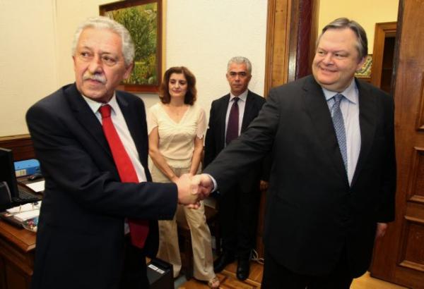 Επιταχύνονται οι διαδικασίες για τον σχηματισμό κυβέρνησης