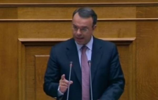 Κόντρα στη Βουλή για τα κονδύλια για την ανθρωπιστική κρίση