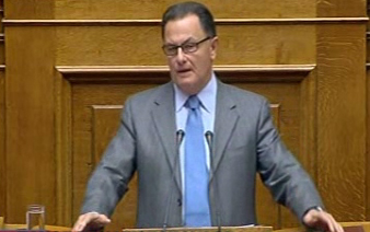 Πυρά διασταυρώνουν στη Βουλή κυβέρνηση και αντιπολίτευση για τον προϋπολογισμό