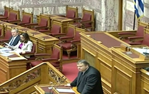 «Κόντρα» μεταξύ Βενιζέλου, Καρατζαφέρη και Τσίπρα στη Βουλή