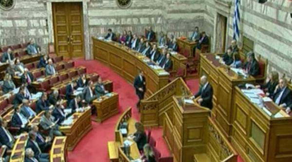 Υψηλοί τόνοι στη Βουλή μεταξύ ΠαΣοΚ – ΝΔ