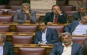 Εντονοι «διαξιφισμοί» μεταξύ βουλευτών για τα νέα μέτρα