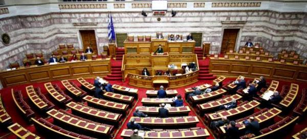 ΑΔΕΔΥ και συνταξιούχοι «γκρέμισαν» το κυβερνητικό αφήγημα για τις συντάξεις