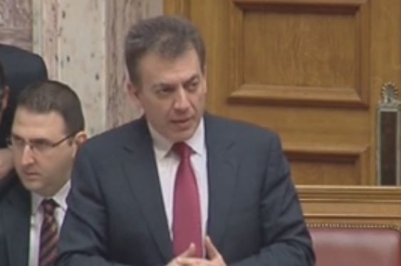 Βρούτσης: Οι συντάξεις δεν διατρέχουν κανένα κίνδυνο