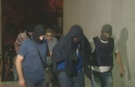 Πρόσωπο κλειδί στον Πειραιά δείχνουν οι συνομιλίες της ΧΑ