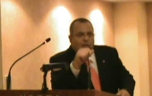 Χρυσαυγίτης ψυχίατρος «μοίραζε» άδειες οπλοφορίας σε στελέχη του κόμματος