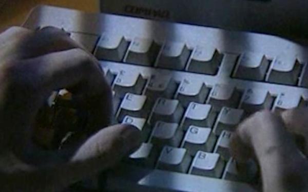 18χρονος έλληνας (διαβόητος) χάκερ στα χέρια της αστυνομίας