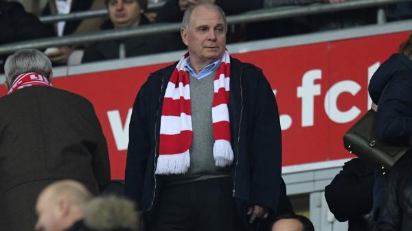 Χένες για Ρονάλντο: «Δεν θα δίναμε ποτέ 100 εκατ. για έναν 33χρονο»