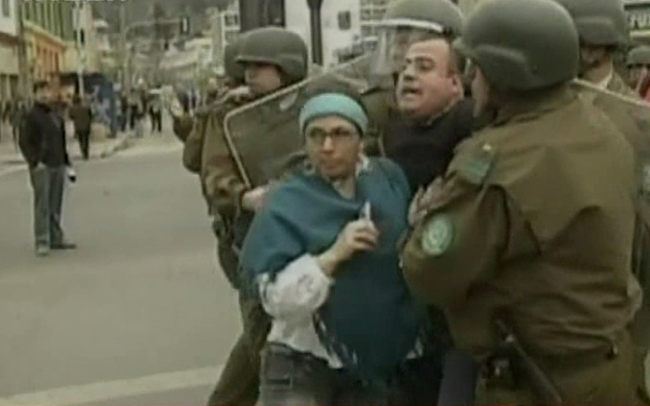 Χιλή: Βίαια επεισόδια φοιτητών με την αστυνομία