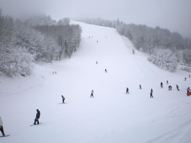 Πόλος έλξης επισκεπτών τα χιονοδρομικά – Υψηλές πληρότητες