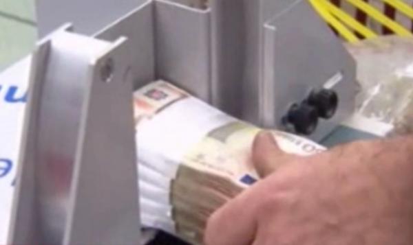 To ελληνικό χρέος διχάζει την Ευρωζώνη