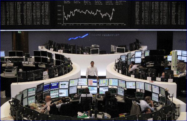 Μικρή άνοδος στο Χρηματιστήριο Αθηνών το μεσημέρι της Παρασκευής