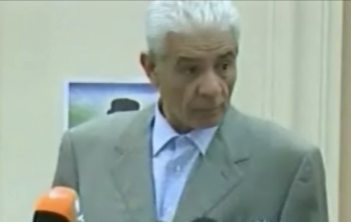 Αυτομόλησε ο υπουργός εξωτερικών του Καντάφι