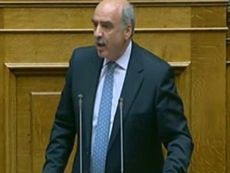 «Ναυμαχία» Μεϊμαράκη-Καρατζαφέρη για τα υποβρύχια