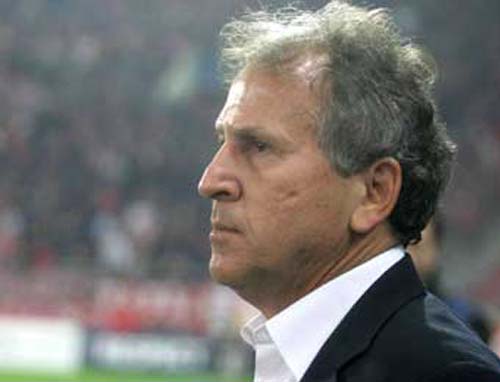 Προς το παρών… συνεχίζει