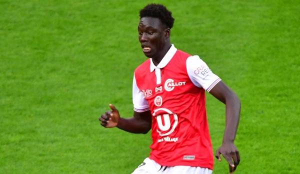 Παραμένει στο κάδρο της ΑΕΚ ο Αλί Ντομ