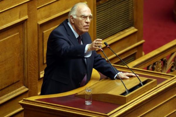 Λεβέντης: Τριγυρατζήδες της πολιτικής ζωής, αποστάτες και προδότες