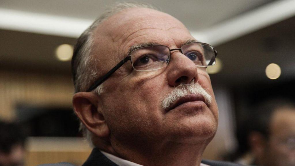 Πρόσφυγας και Παπαδημούλης