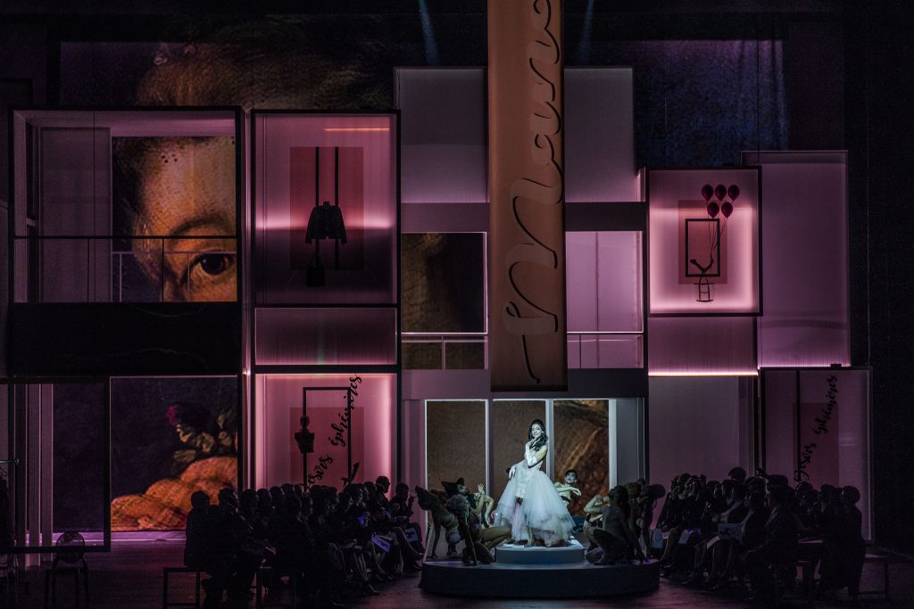 Οι πρώτες φωτογραφίες από την όπερα «Μανόν» στην ΕΛΣ