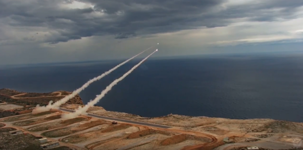 Εντυπωσιακό βίντεο από βολές Πυροβολικού Μάχης στο Πεδίο Βολής Κρήτης