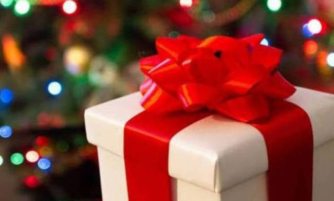 Χριστούγεννα: Ποιοι και ποιες γιορτάζουν σήμερα