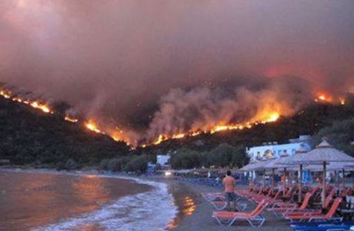 Χίος: Τεράστιες οι καταστροφές στα μαστιχοχώρια από την πύρινη λαίλαπα