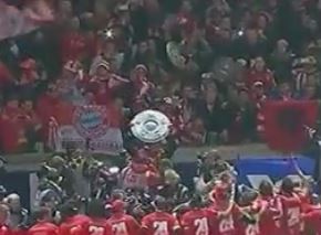 Το 24ο πρωτάθλημα στην ιστορία της και μάλιστα με ρεκόρ κατέκτησε η Μπάγερν