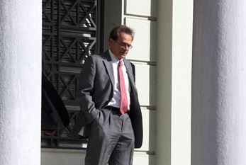 Αδιέξοδο στην τηλεδιάσκεψη με την τρόικα