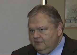 Βενιζέλος: Να σταματήσει η προσβολή των κυριαρχικών δικαιωμάτων της Κύπρου