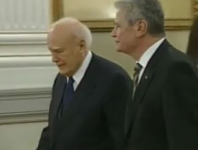 Ηχηρό μήνυμα Παπούλια για τις γερμανικές αποζημιώσεις