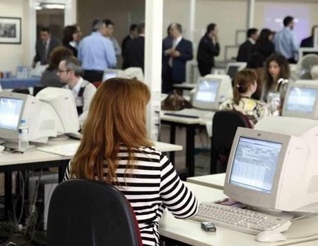 Νέα ανατροπή με μισθολόγιο δύο ταχυτήτων στο Δημόσιο