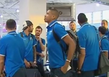 Με αισιοδοξία «πέταξε» η εθνική για το Μουντομπάσκετ της Ισπανίας