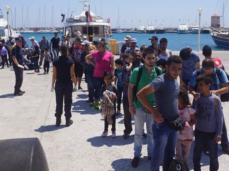 «Εκρηκτική» η κατάσταση στο Αιγαίο λόγω μεταναστών