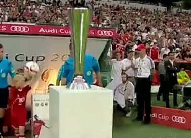 Η Μπάγερν ήταν ανώτερη, νίκησε 3-0 τη Μίλαν