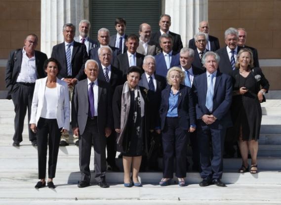 Ανέλαβε τα καθήκοντά της η νέα κυβέρνηση