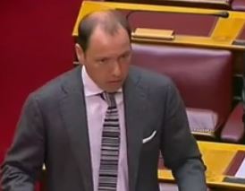 Ανδ.Ψυχάρης: Οι ίδιοι οι βουλευτές δεν εφαρμόζουν τον αντικαπνιστικό νόμο