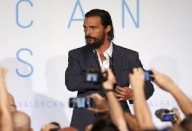 Κάννες 2015: Ο Μάθιου ΜακΚόναχι, οι αποδοκιμασίες, η Έιμι και η Carol