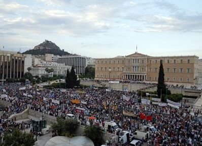 Συγκέντρωση κατά της λιτότητας στο Σύνταγμα