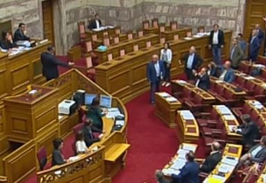 Βουλή: Ομόθυμη καταδίκη των νέων προκλήσεων της Χρυσής Αυγής