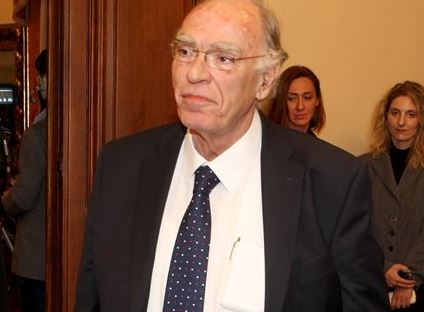 Λεβέντης: Ο Φλαμπουράρης δεν αποκλείει το ενδεχόμενο οικουμενικής κυβέρνησης