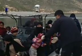 Το αδιαχώρητο στα hot spots – Χιλιάδες πρόσφυγες καθημερινά στα νησιά