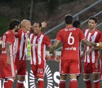 Ο Ολυμπιακός έβαλε βάσεις πρόκρισης με «διπλό» στην Αρούκα