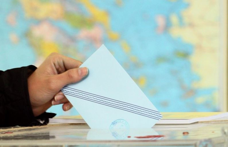 Στην τελική ευθεία και για τις κάλπες της Κυριακής