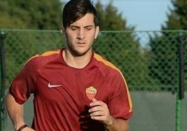 Και επίσημα παίκτης της Ρόμα είναι ο Κώστας Μανωλάς