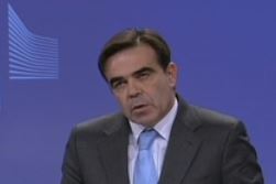 Κομισιόν: Συνεχίζονται οι συζητήσεις με την ελληνική κυβέρνηση