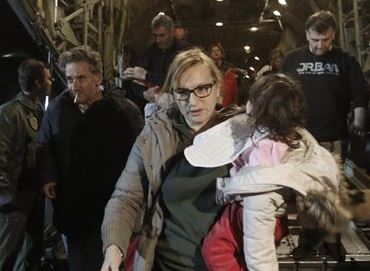 Στην Ελλάδα έφτασαν έλληνες διασωθέντες του Norman Atlantic