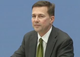 Στέφεν Ζάιμπερτ: Να τηρηθούν οι δεσμεύσεις της Ελλάδας