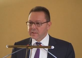 Στουρνάρας: Η ανάκαμψη είναι εύθραυστη, δεν επιτρέπεται εφησυχασμός