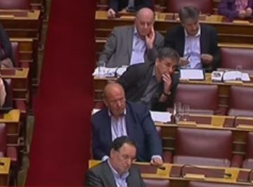 Γλέζος και Δραγασάκης κατά Στουρνάρα για το θέμα του νομίσματος